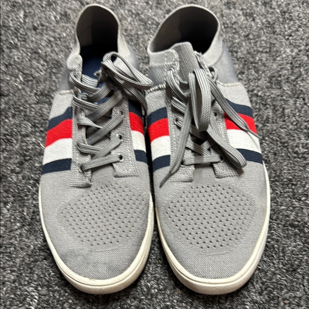 Tommy Hilfiger Gray Sneakers size 13